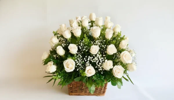 Canasto de 40 Rosas BLANCAS